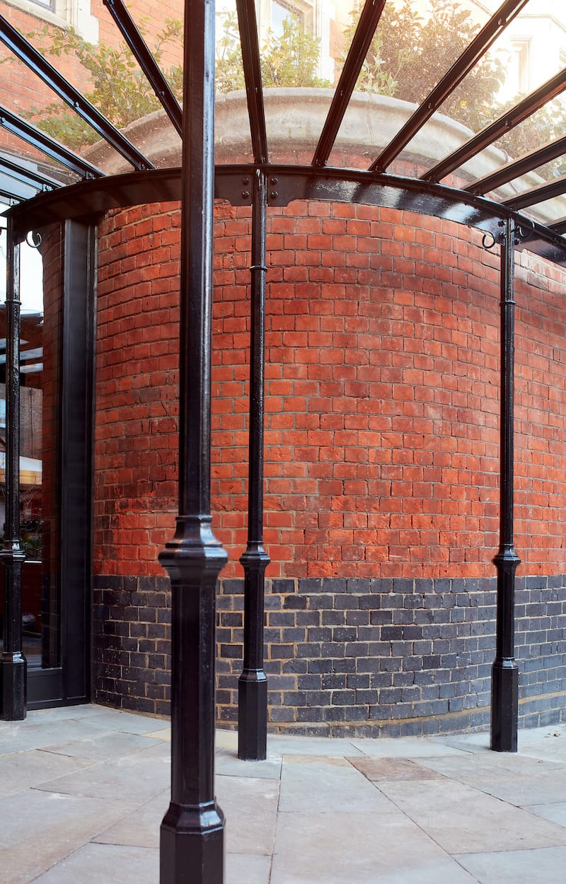 Restaurant Metal and Glass Veranda Metal Staircase