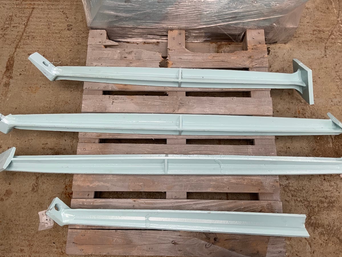 Struts Finished painted Struts Finished painted