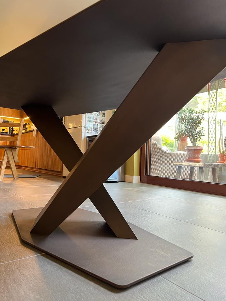 Contemporary Table Contemporary Table