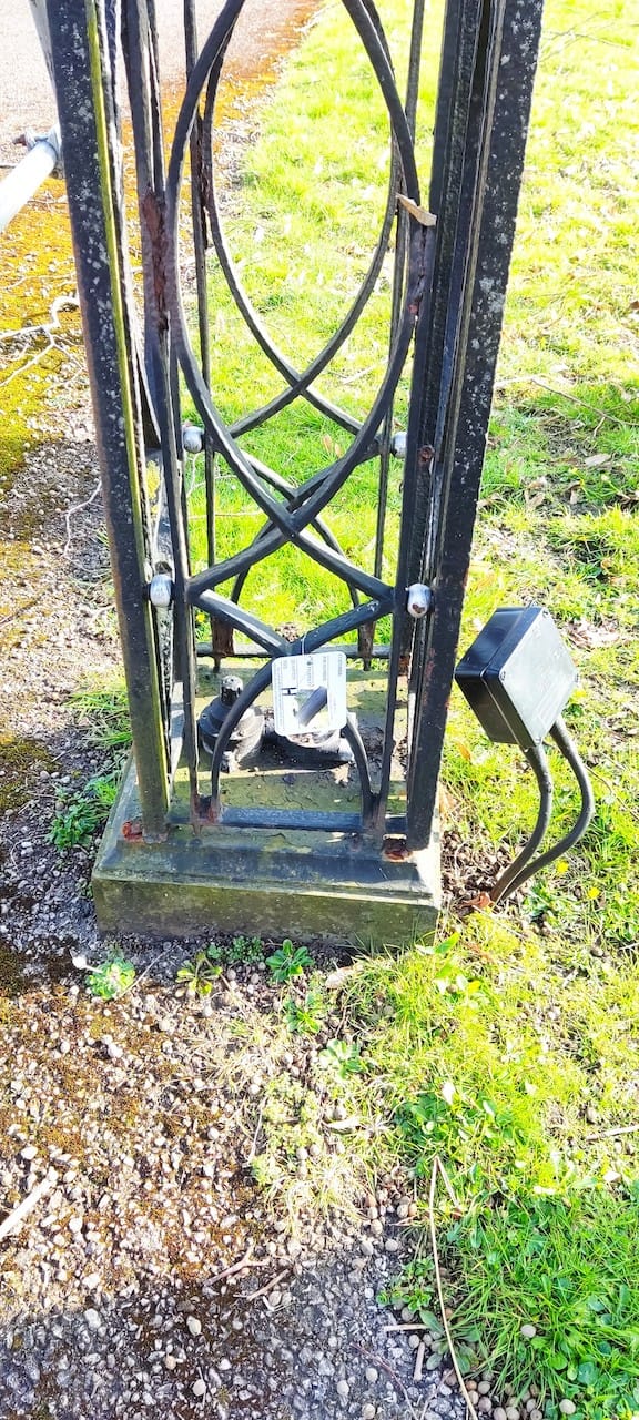 Metal Entrance Gate Column Metal Entrance Gate Column